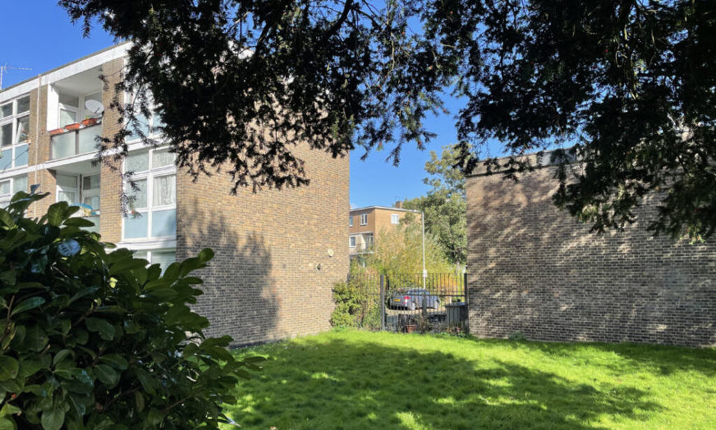 Victoria Drive site photo